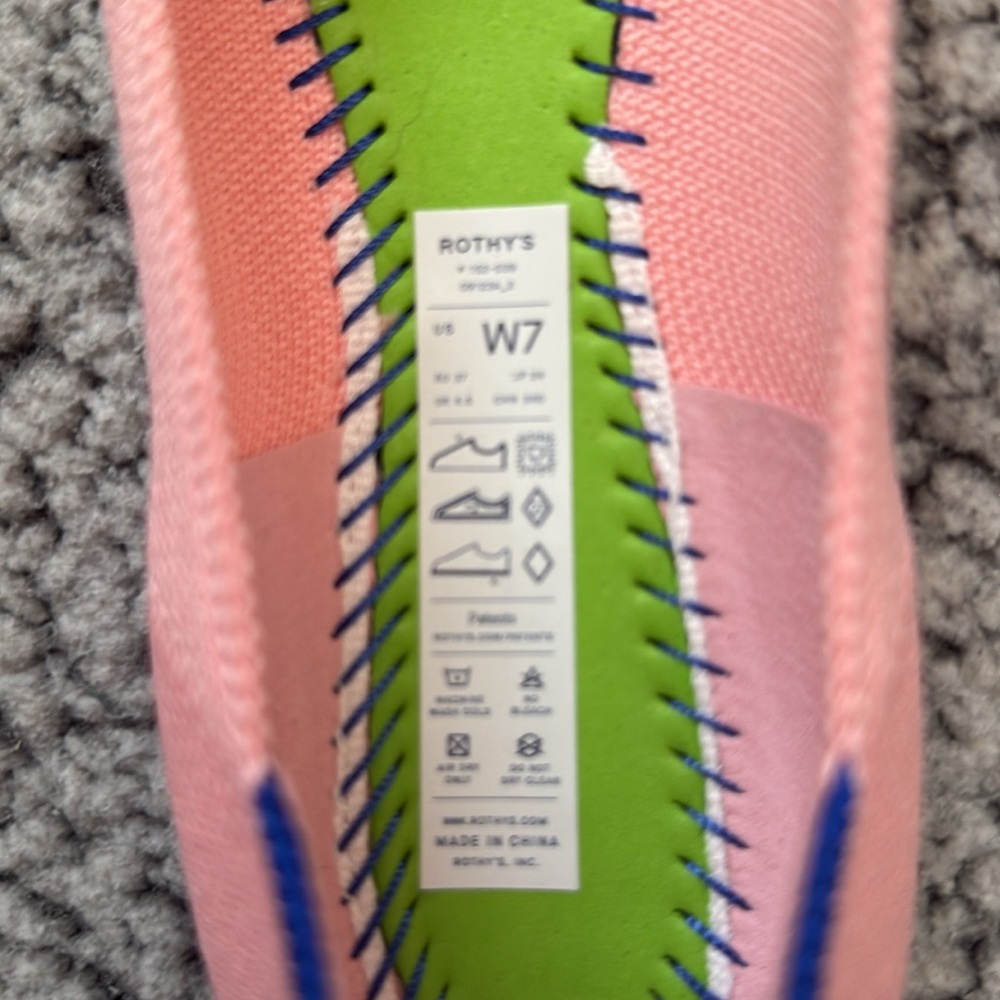 Light Pink Rothy’s Size 7 - Picture 11 of 11